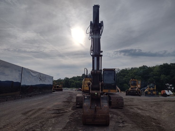 deere-210g-lc-image-2