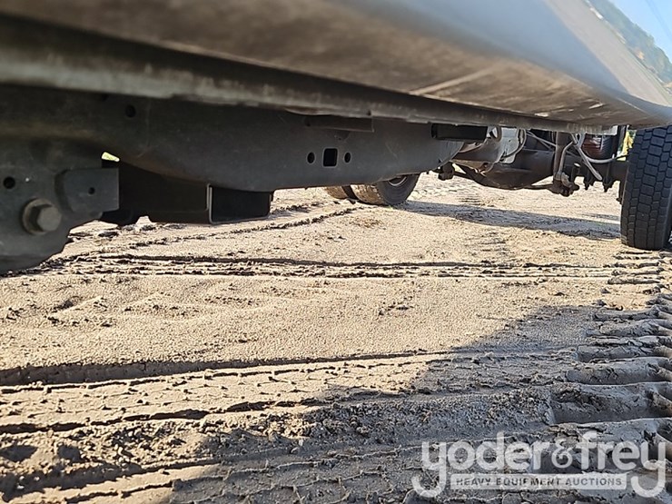 2018-ford-f550-image-12