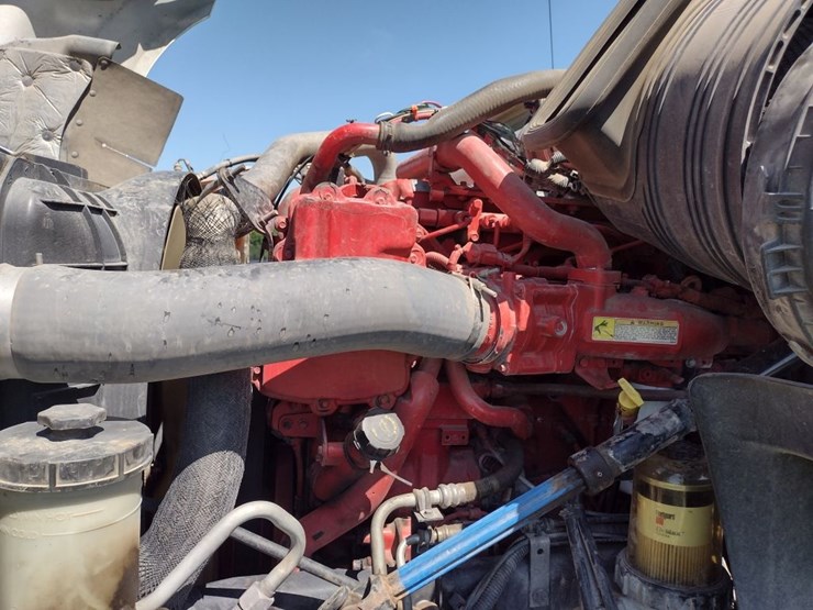 international-prostar-image-33