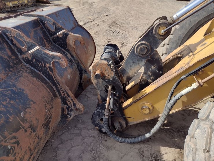 caterpillar-930g-image-12
