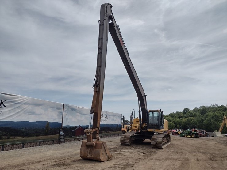 2007-deere-270d-lc-image-46