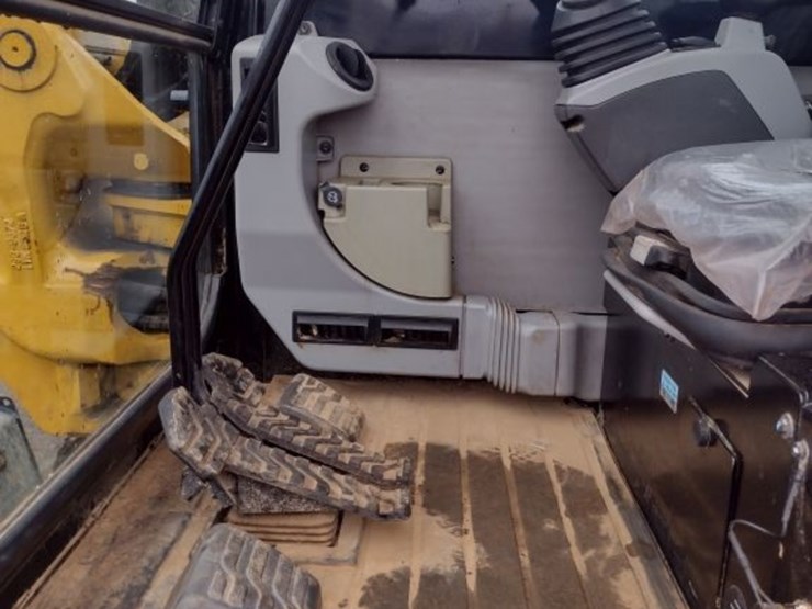 caterpillar-308e2-cr-image-13
