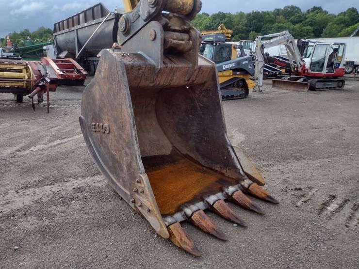 komatsu-pc350-lc-8-image-21