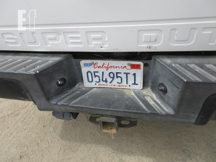 2014-ford-f250-xl-image-18