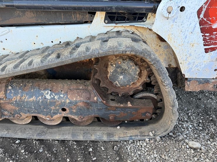 2022-bobcat-t550-image-19