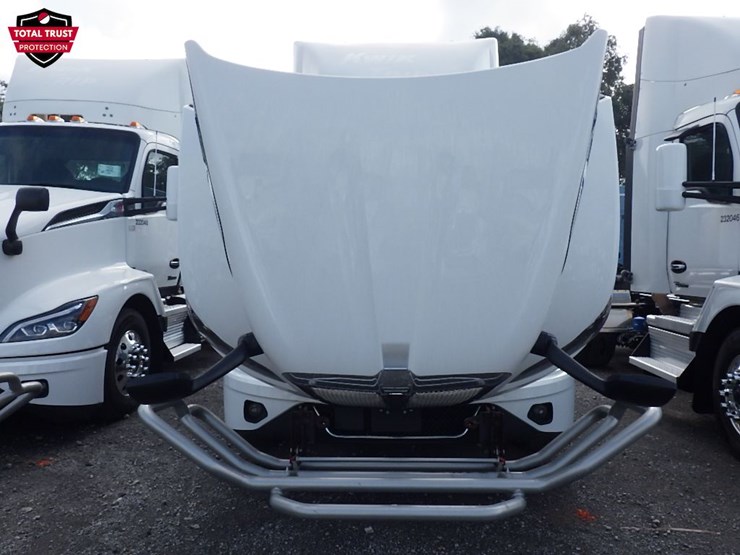 2024-kenworth-t680-image-23