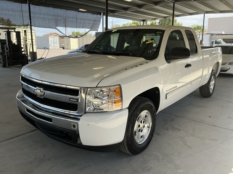 2010-chevrolet-silverado-1500-image-4