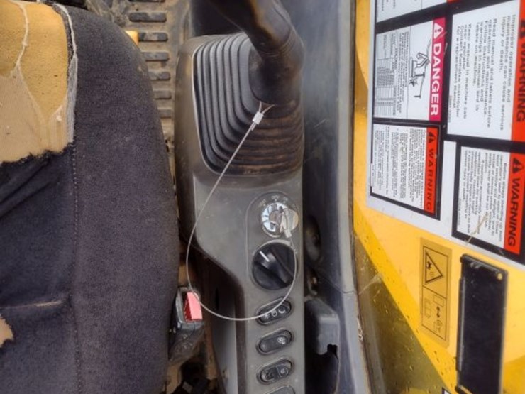 komatsu-pc350-lc-8-image-8