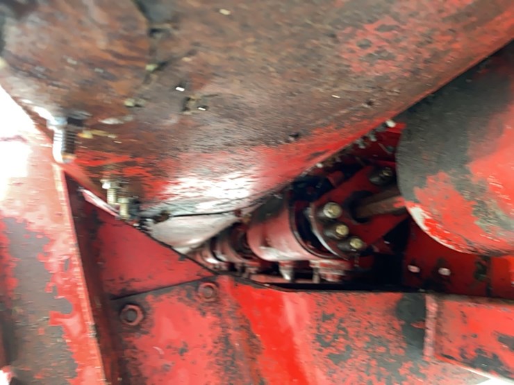 case-ih-1063-image-32