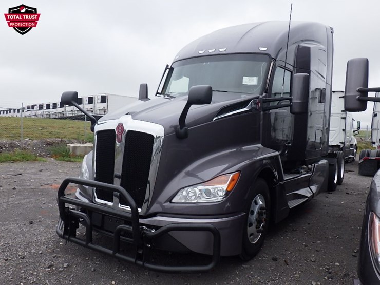 2023-kenworth-t680-image-1