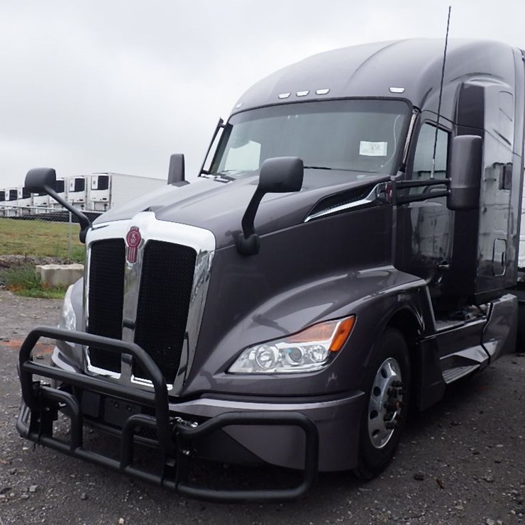 2023 KENWORTH T680