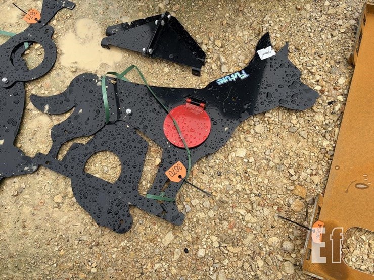 future-coyote-shaped-shooting-target-image-1