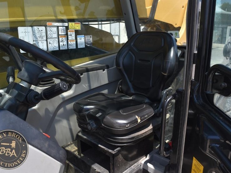 2018-caterpillar-tl1255d-image-36
