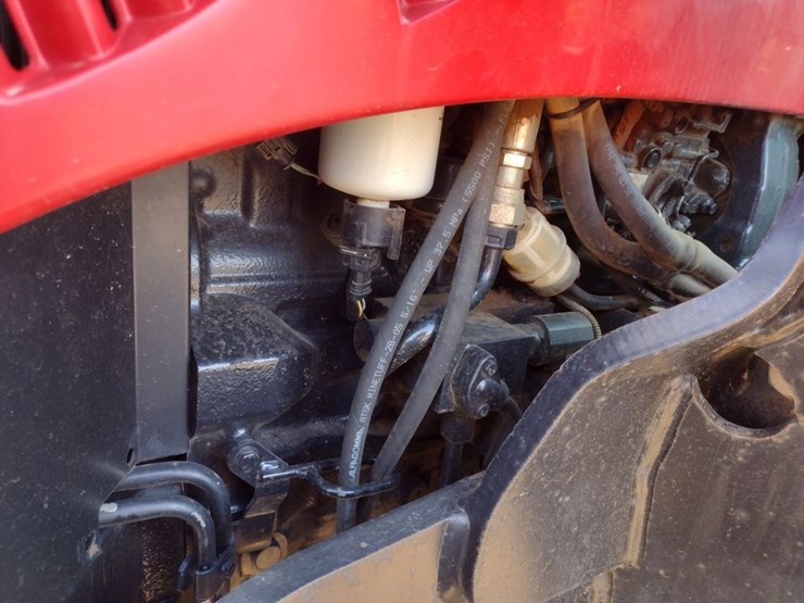 case-ih-farmall-95u-image-32