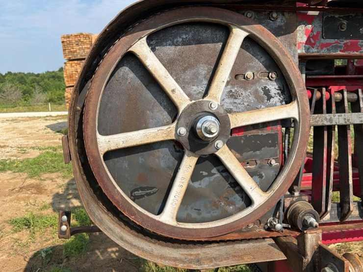 2007-john-deere-3320-image-11