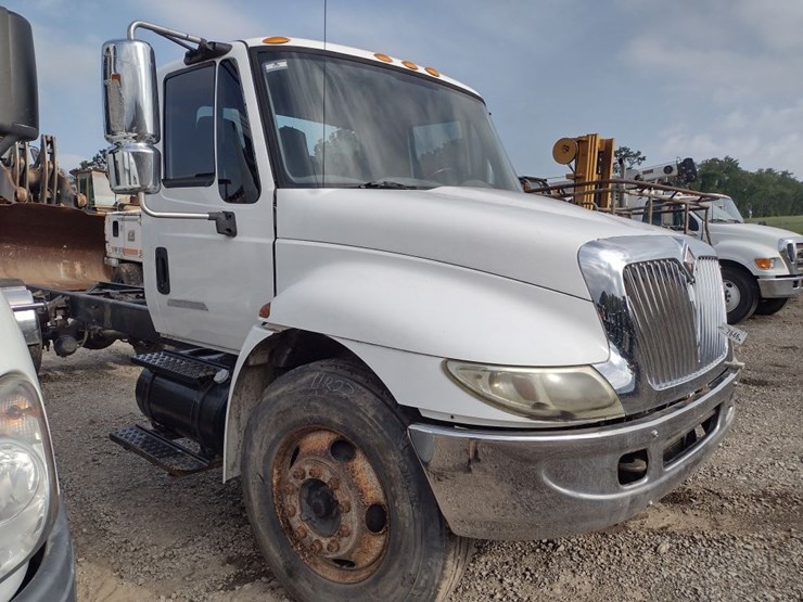 international-durastar-4300-image-5