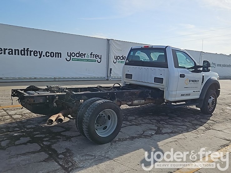 2017-ford-f550-image-5