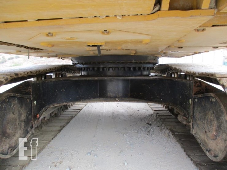 2015-caterpillar-336fl-image-24