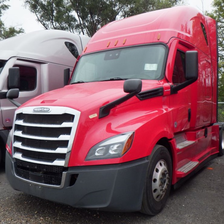 2022 FREIGHTLINER CASCADIA 126