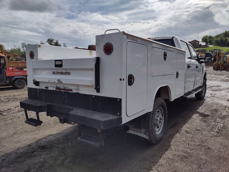 18-ford-f350-image-38