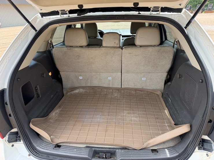 2011-ford-edge-image-5