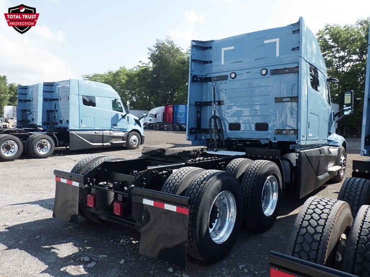 2026-volvo-vnl840-image-9