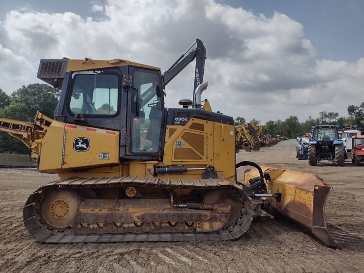 deere-650k-lgp-image-3