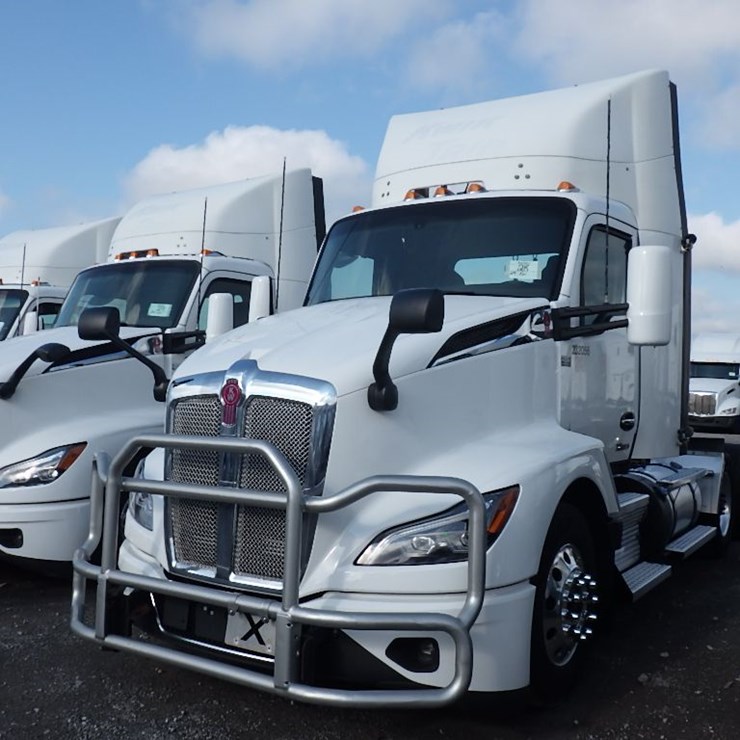 2024 KENWORTH T680
