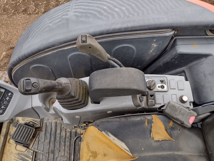 kubota-kx033-4-image-8