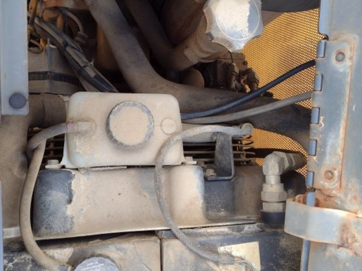 deere-650j-lt-image-35