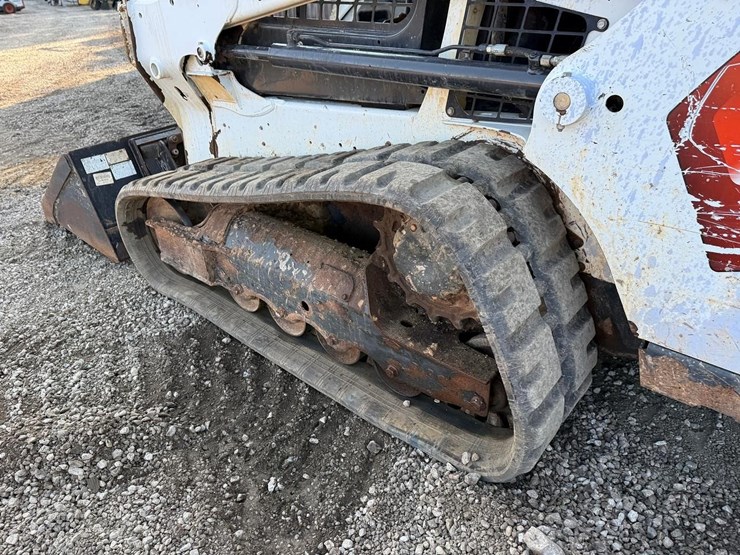 2022-bobcat-t550-image-17