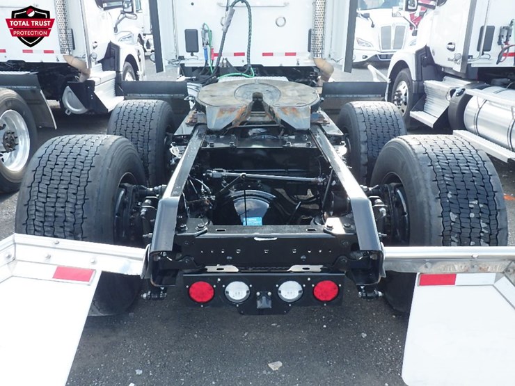 2024-kenworth-t680-image-9