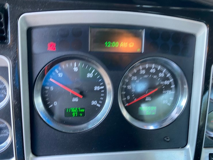 2018-kenworth-t440-image-96