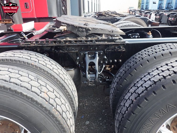 2024-kenworth-t680-image-17