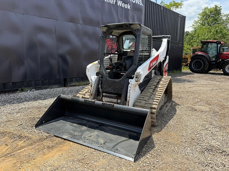 2020-bobcat-t76-image-8