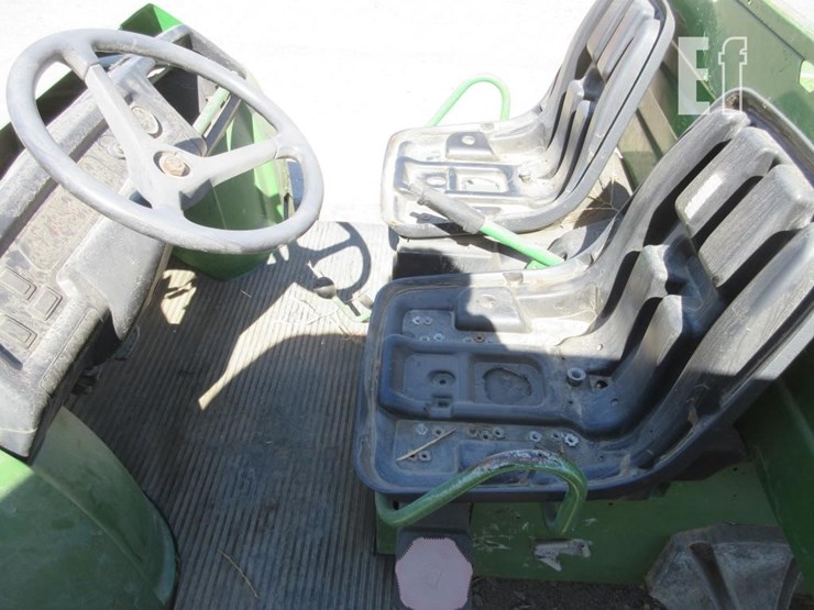 john-deere-gator-image-6