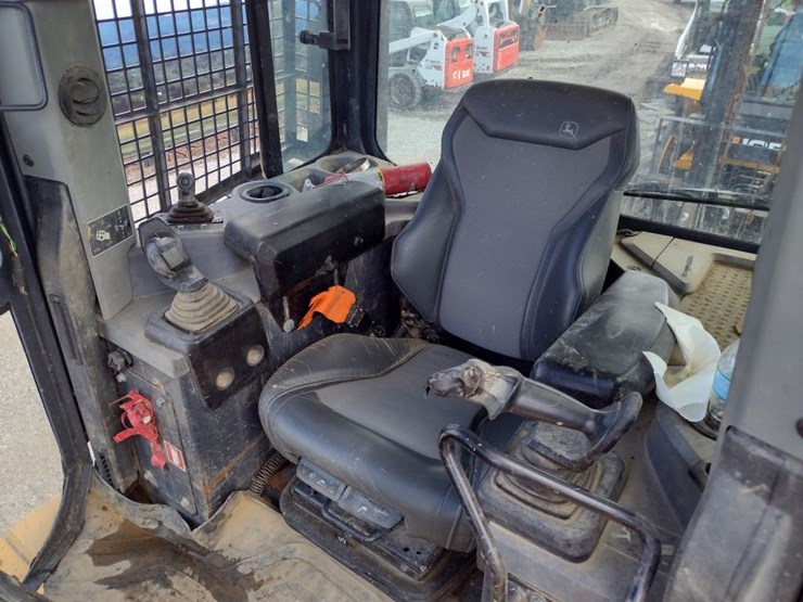 deere-700l-image-14