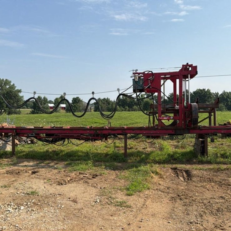 2007 JOHN DEERE 3320