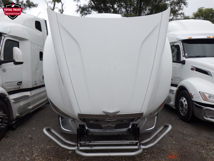 2022-peterbilt-579-image-28