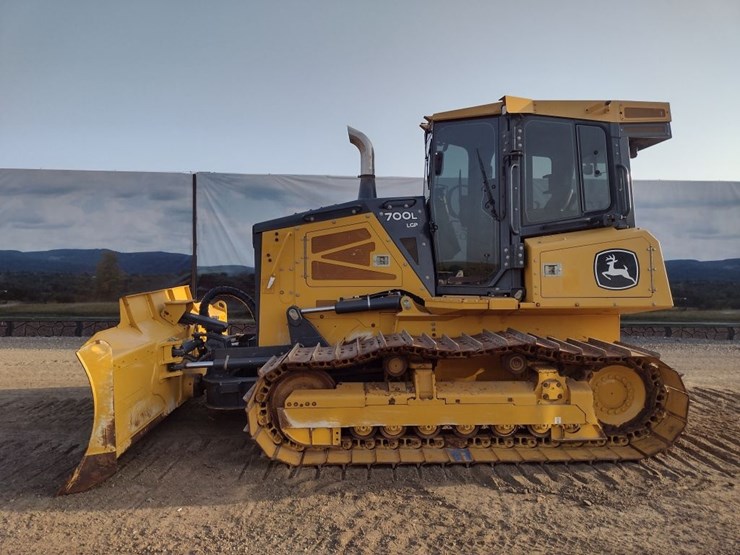 deere-700l-lgp-image-1