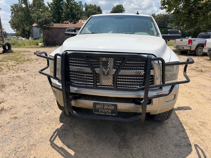 2015-dodge-2500-image-29