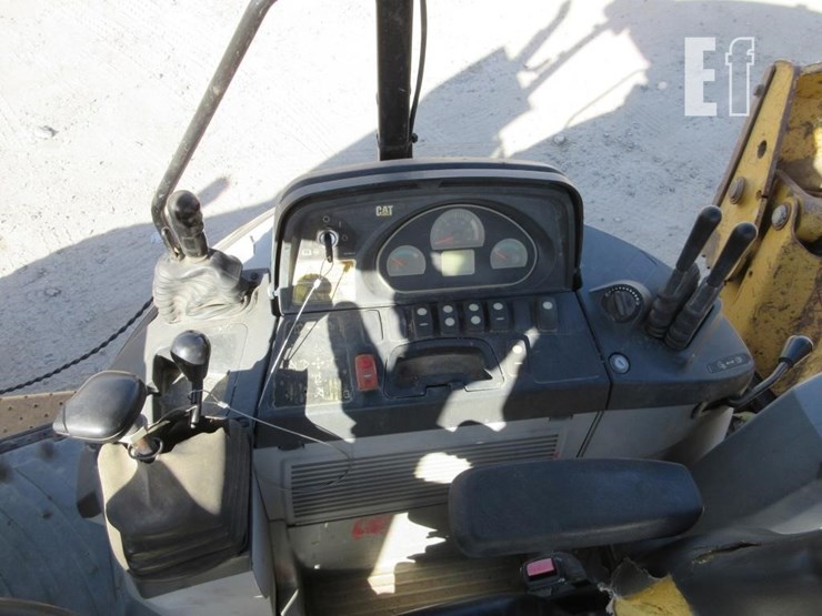 2013-caterpillar-420f-image-8