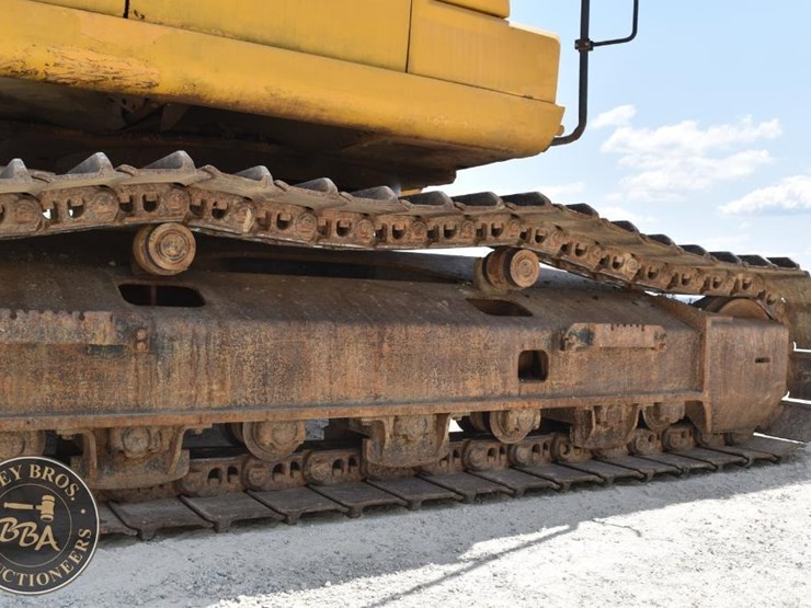2016-deere-350g-lc-image-43