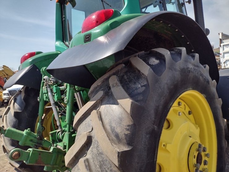 john-deere-7520-image-21