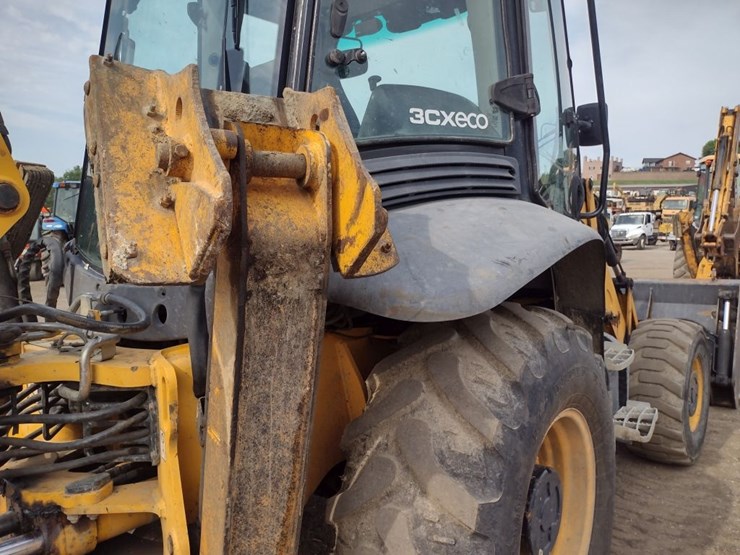jcb-3cx14-image-26