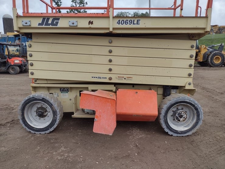 jlg-4069le-image-19