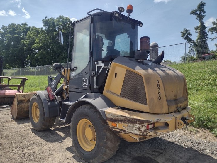 deere-324l-image-29