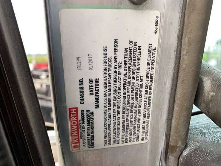 2018-kenworth-t440-image-112
