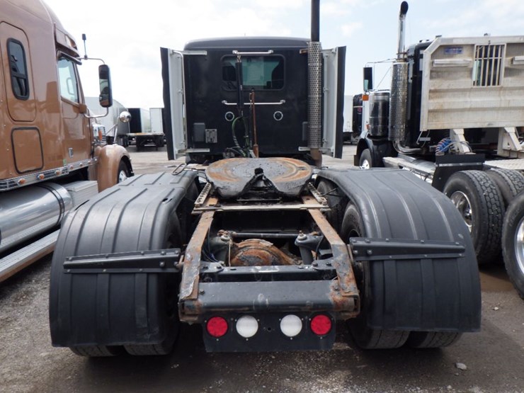 2015-kenworth-t880-image-8