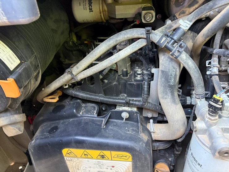2021-bobcat-t66-image-15
